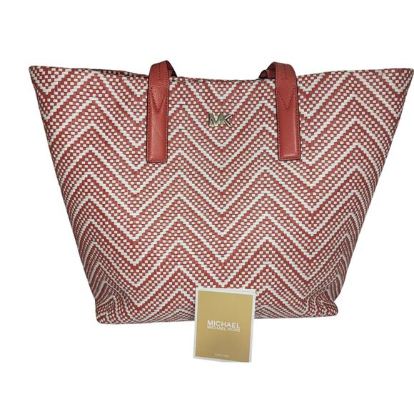 NWT Michael Kors Large JUNIE Light Terracotta Coral Tote Chevron Print - Picture 2 of 8